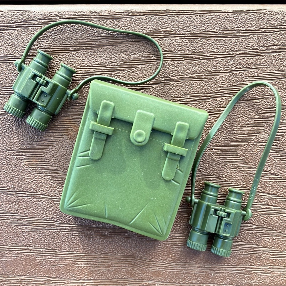 G I Joe doll binoculars and storage case